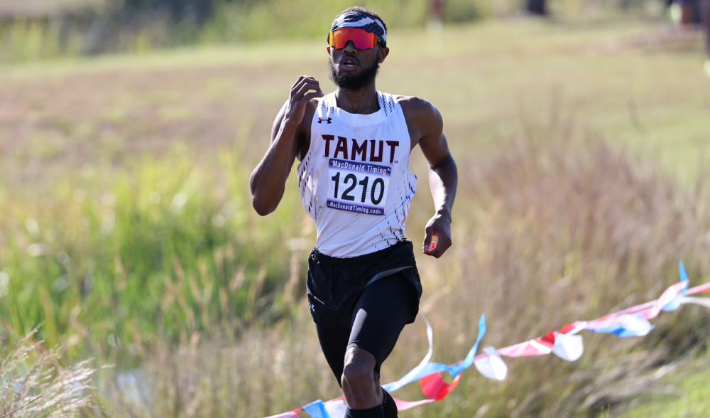 TAMUT's Charles Dorsett III took first place at the Dan Veach Invitational.