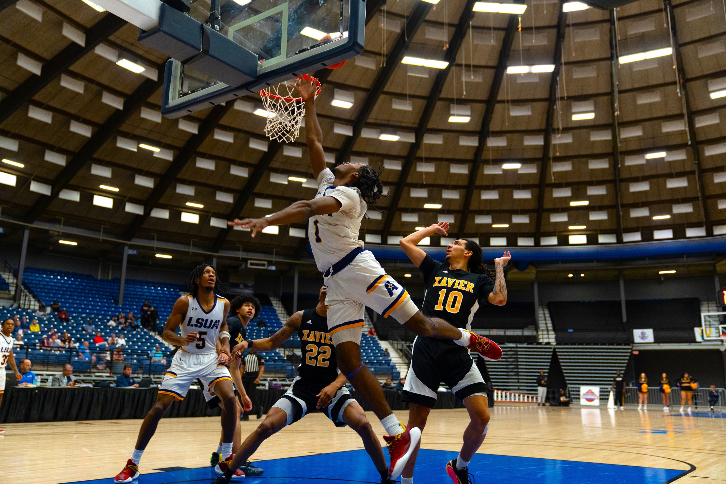 Top-seeded LSU Shreveport will vie for the RRAC Men's Hoops Championship against No. 2 LSU Alexandria